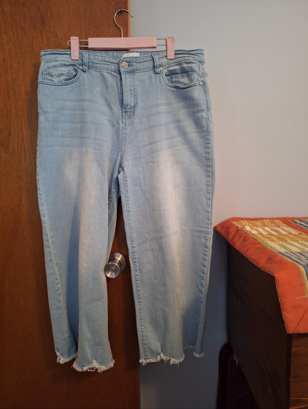 William Rast Light Wash Women’s Boot Cut Jeans - Casual Frayed Hem Size 31